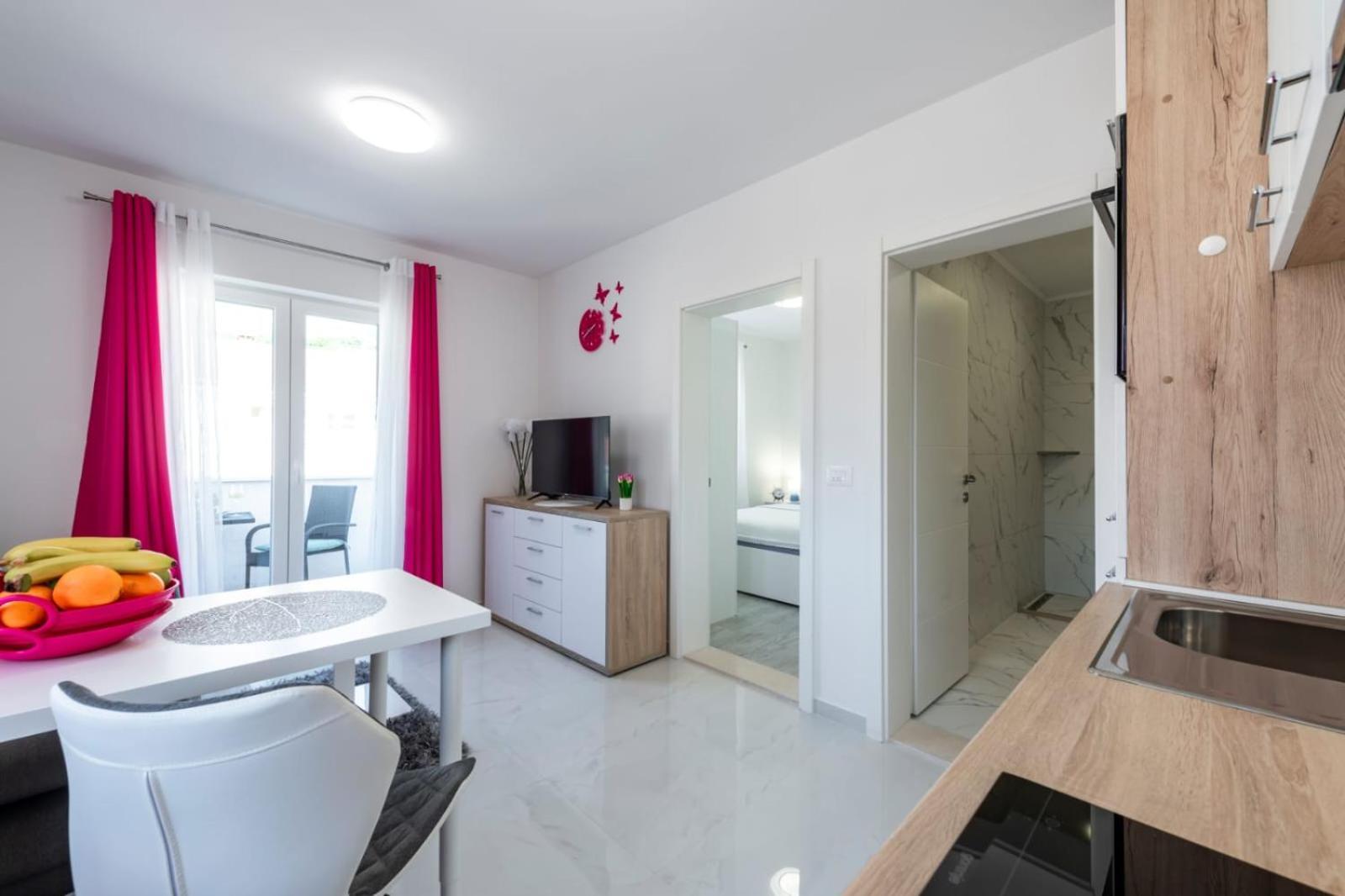 Apartments Kiki Mlini Eksteriør billede