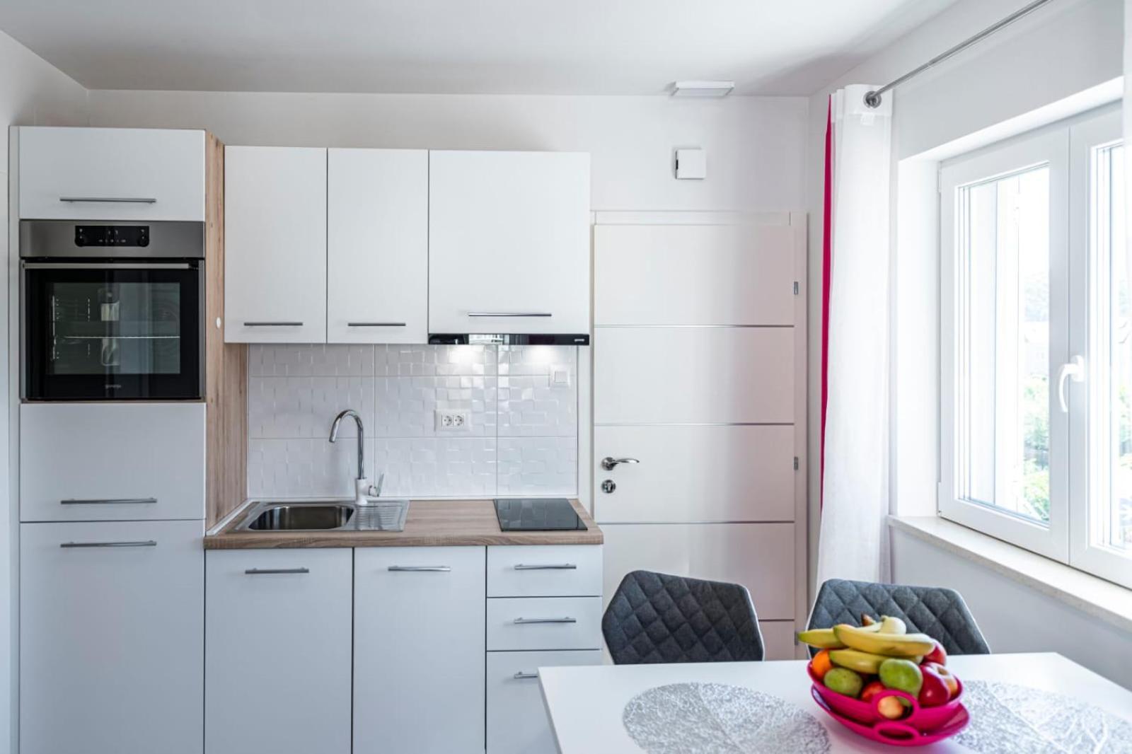 Apartments Kiki Mlini Eksteriør billede
