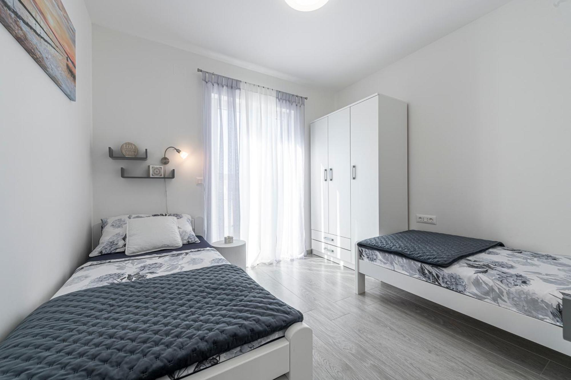 Apartments Kiki Mlini Eksteriør billede