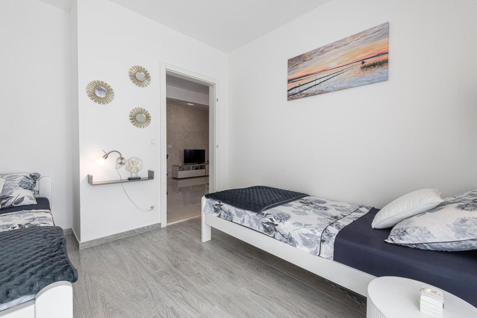 Apartments Kiki Mlini Eksteriør billede